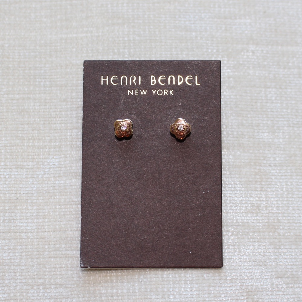 Henri Bendel earrings.